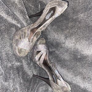 Size 8 silver sparkly heels